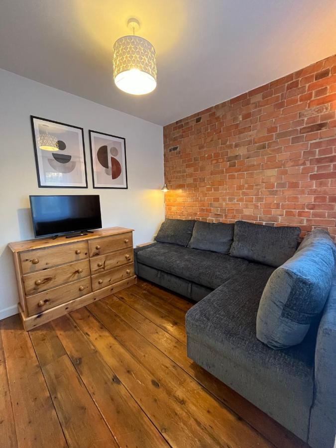 Red Brick House Apartment Yeovil Exterior photo